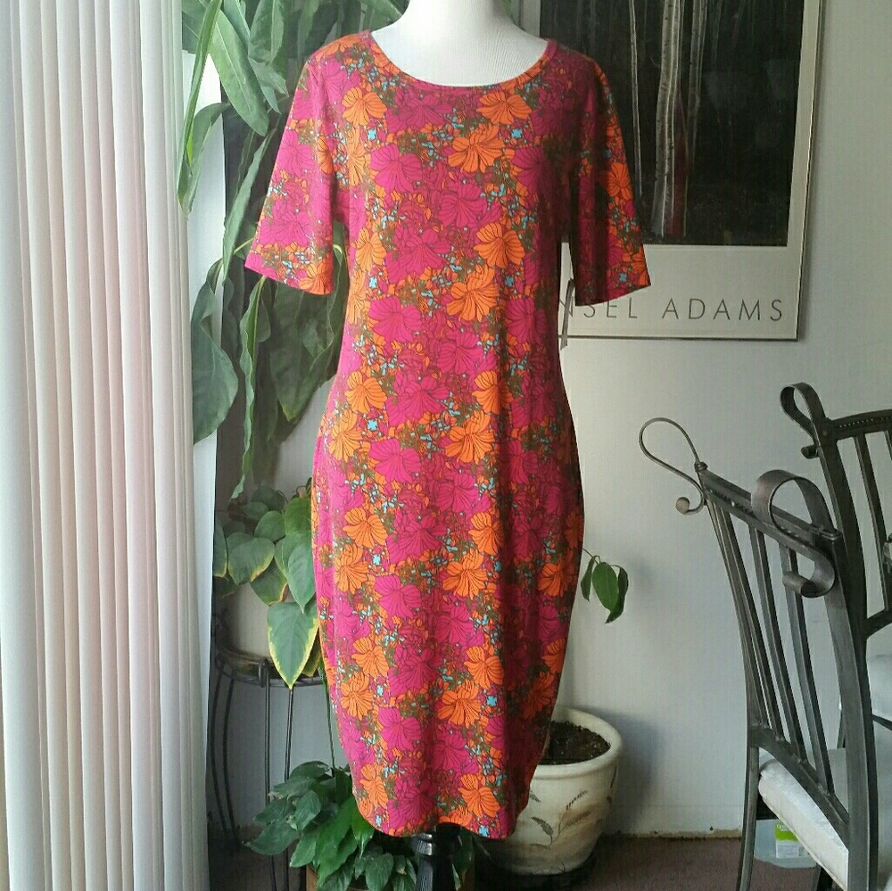 NWTS Large LulaRoe Julia